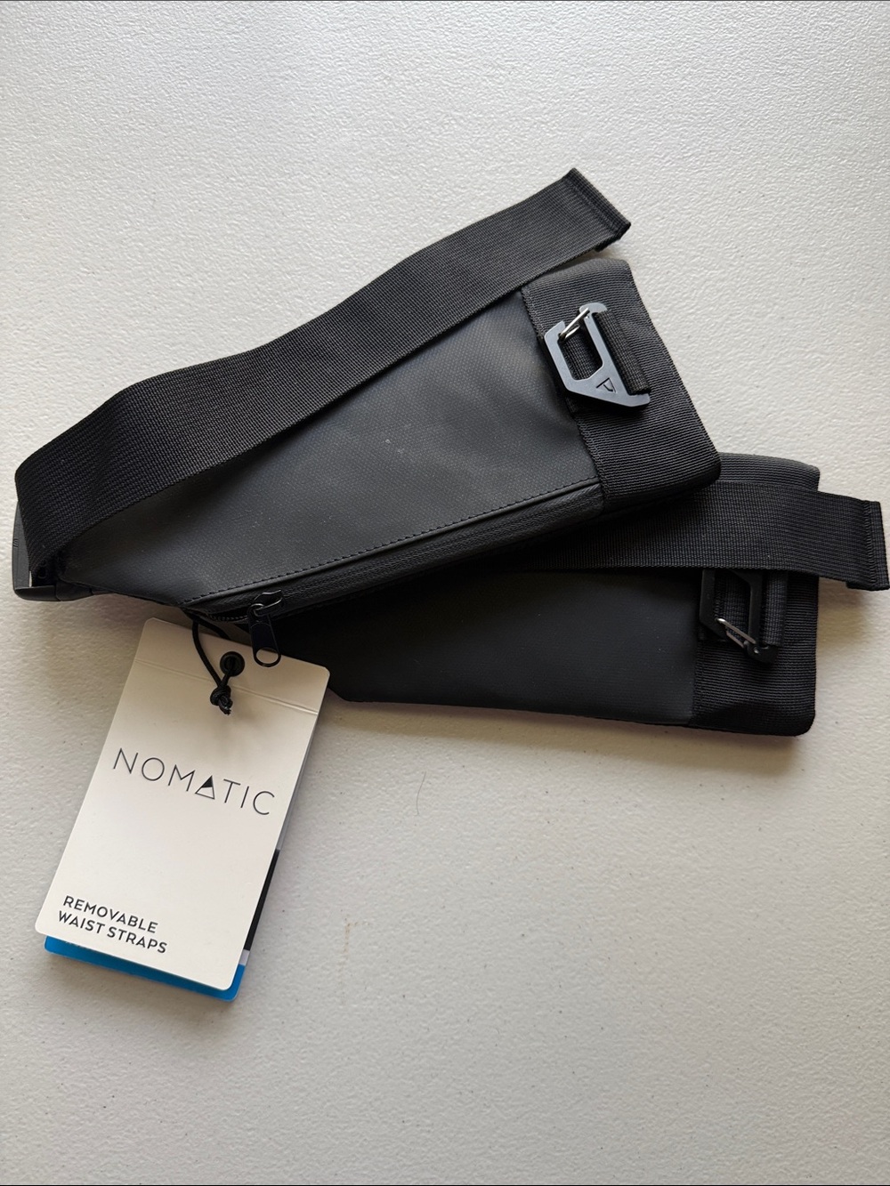 NOMATIC Black Travel Sling Pack - Removable Waist Straps